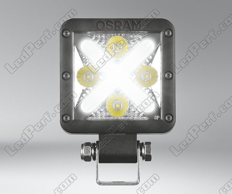Eclairage du feux de jour du Phare de Travail LED Osram LEDriving® LIGHTBAR MX85-WD.