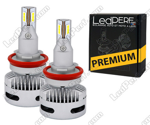 Ampoules H10 LED pour voiture avec phares lenticulaires.
