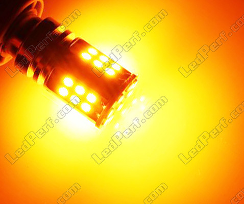 Ampoule LED Orange PY21W Leds R5W P21W P21 5W PY21W Leds Oranges Culot BAU15S BA15S