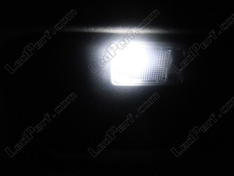 LED-Spiegel für den Sonnenschutz Ford Mondeo MK3