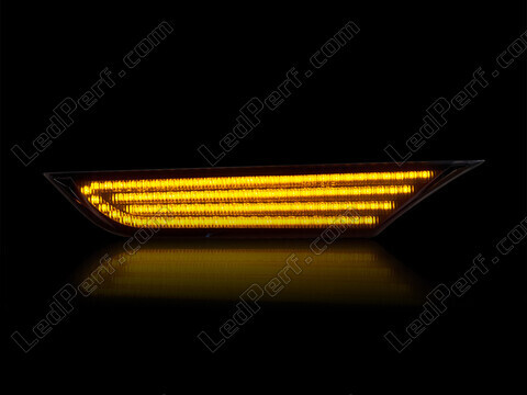 Maximale Beleuchtung der dynamischen LED-Seitenblinker für Nissan GTR R35