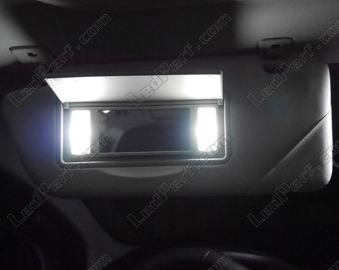 LED-Spiegel für den Sonnenschutz Peugeot 5008