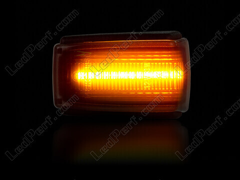 Maximale Beleuchtung der dynamischen LED-Seitenblinker für Volvo C70
