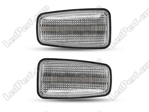 Vue de face des clignotants latéraux séquentiels à LED pour Peugeot 306 - Couleur transparente